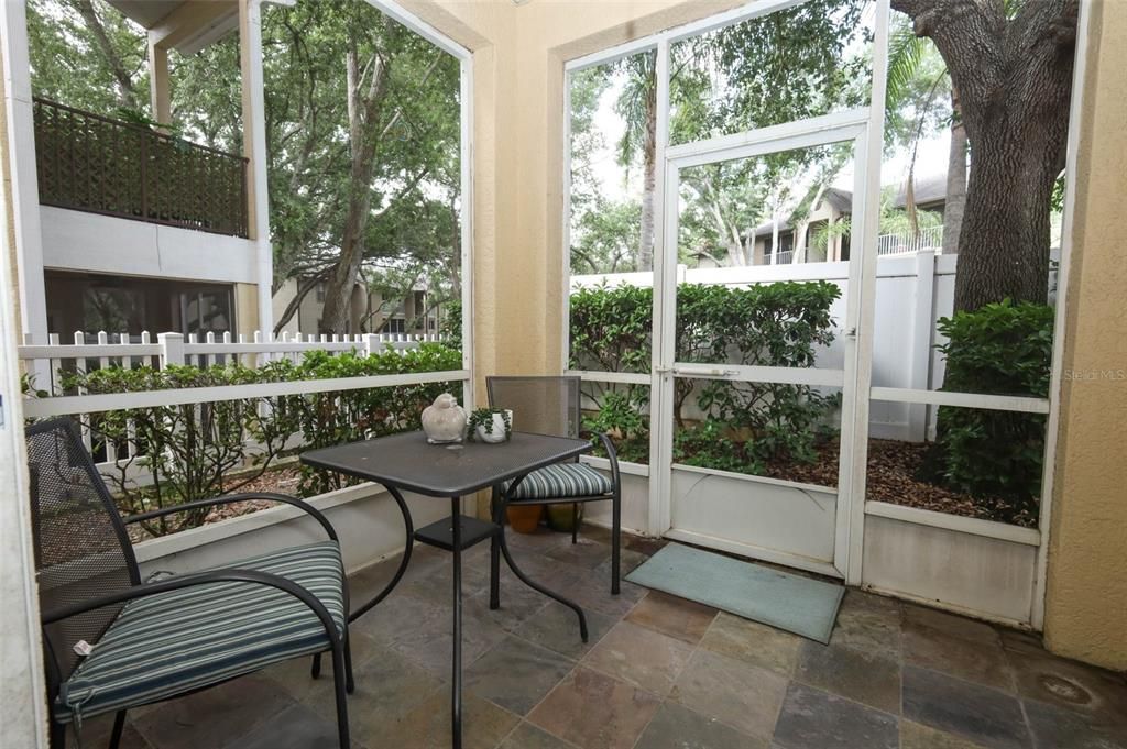 For Sale: $230,000 (2 beds, 2 baths, 1230 Square Feet)