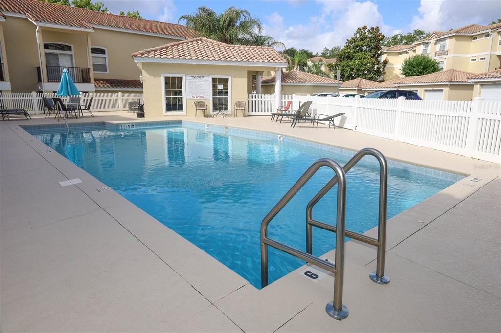 For Sale: $230,000 (2 beds, 2 baths, 1230 Square Feet)