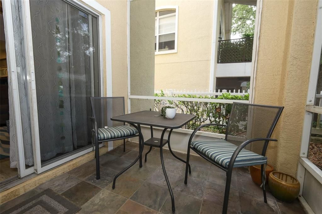 For Sale: $230,000 (2 beds, 2 baths, 1230 Square Feet)