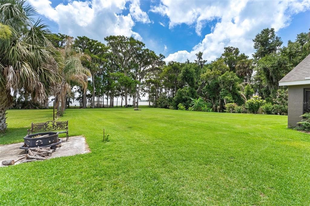 For Sale: $798,700 (2 beds, 2 baths, 1728 Square Feet)