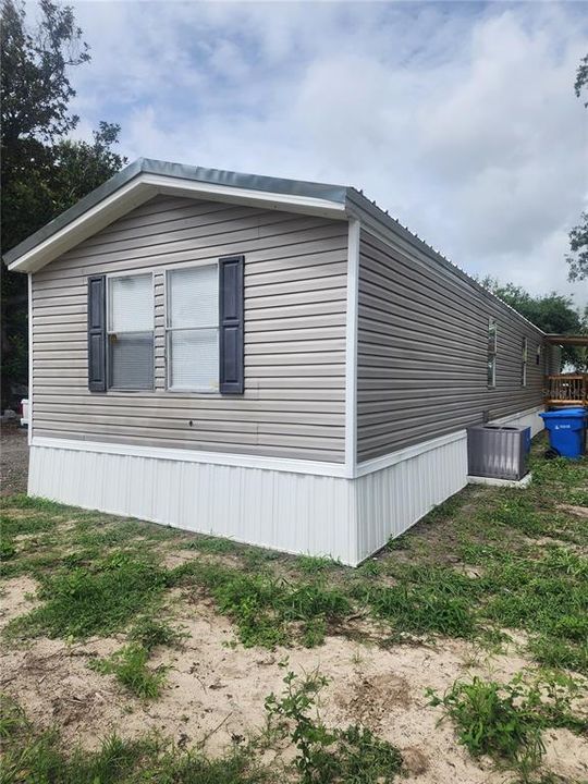 For Sale: $190,000 (3 beds, 2 baths, 1216 Square Feet)