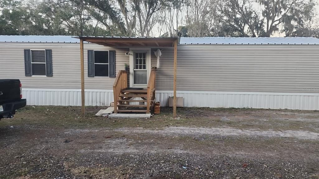 For Sale: $190,000 (3 beds, 2 baths, 1216 Square Feet)