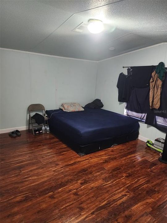 For Sale: $190,000 (3 beds, 2 baths, 1216 Square Feet)
