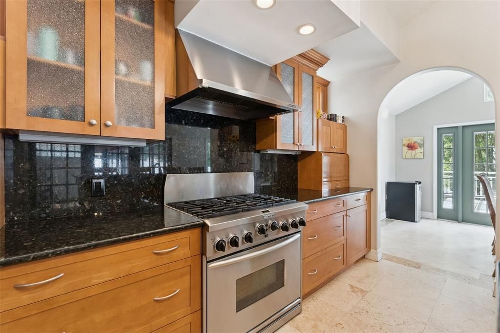 Active With Contract: $995,000 (3 beds, 2 baths, 2304 Square Feet)