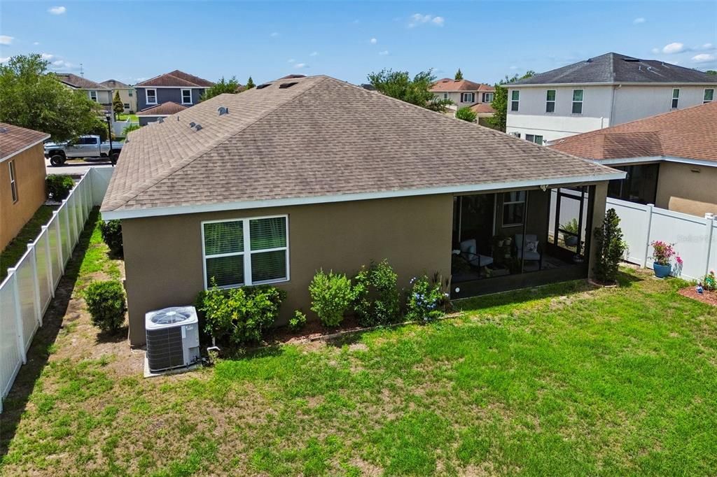 For Sale: $389,000 (4 beds, 2 baths, 1993 Square Feet)