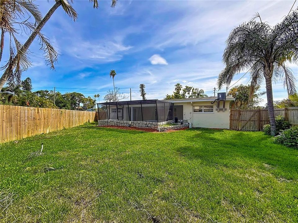 For Sale: $480,000 (3 beds, 2 baths, 1222 Square Feet)