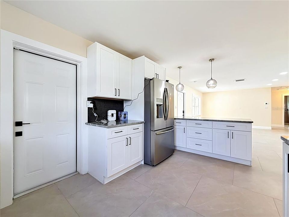 For Sale: $480,000 (3 beds, 2 baths, 1222 Square Feet)