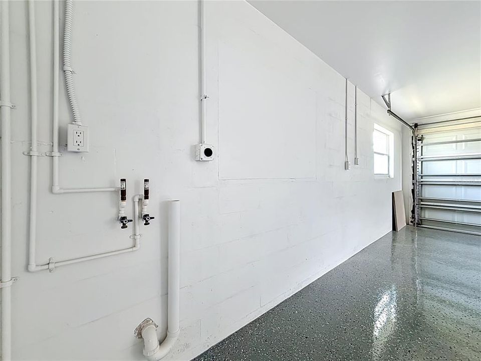 For Sale: $480,000 (3 beds, 2 baths, 1222 Square Feet)