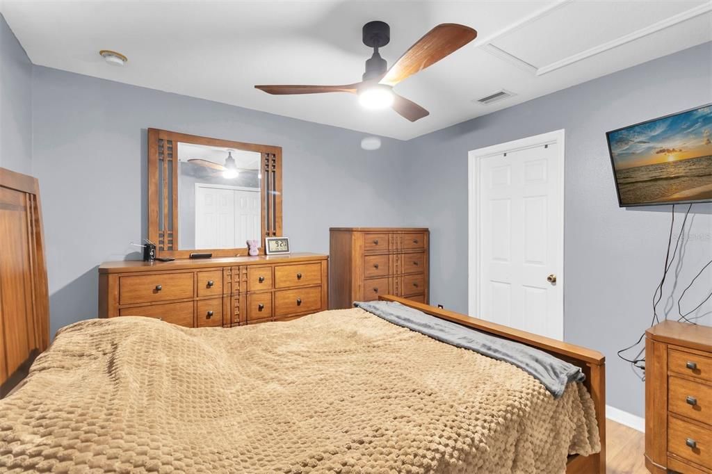 For Sale: $267,000 (3 beds, 2 baths, 1821 Square Feet)