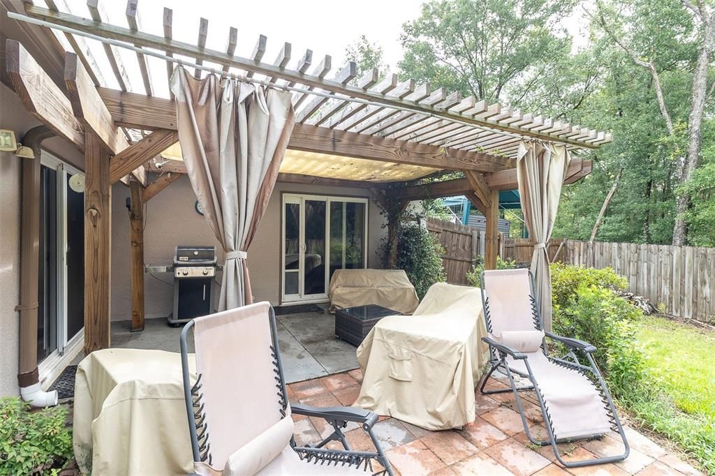 For Sale: $267,000 (3 beds, 2 baths, 1821 Square Feet)