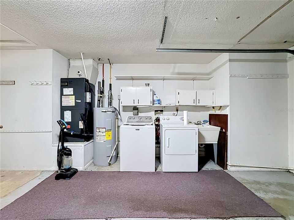 На продажу: $225,000 (2 спален, 2 ванн, 1216 Квадратных фут)