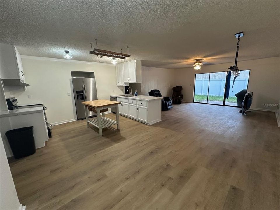 For Rent: $1,850 (3 beds, 2 baths, 1428 Square Feet)