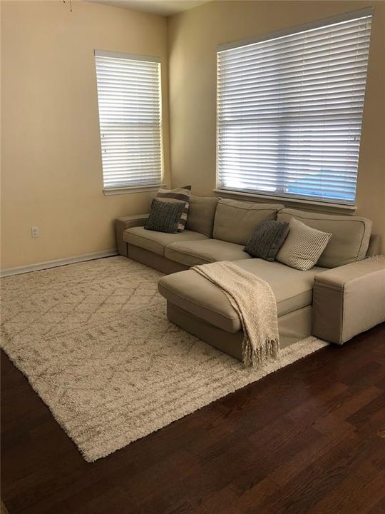 For Rent: $2,495 (3 beds, 2 baths, 1428 Square Feet)