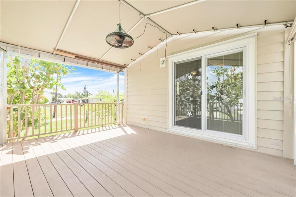 For Sale: $150,000 (2 beds, 2 baths, 768 Square Feet)