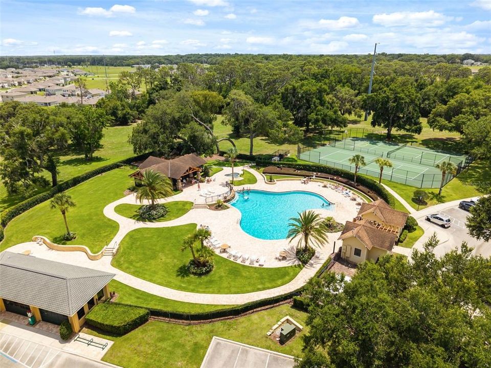 Active With Contract: $419,000 (4 beds, 3 baths, 2784 Square Feet)