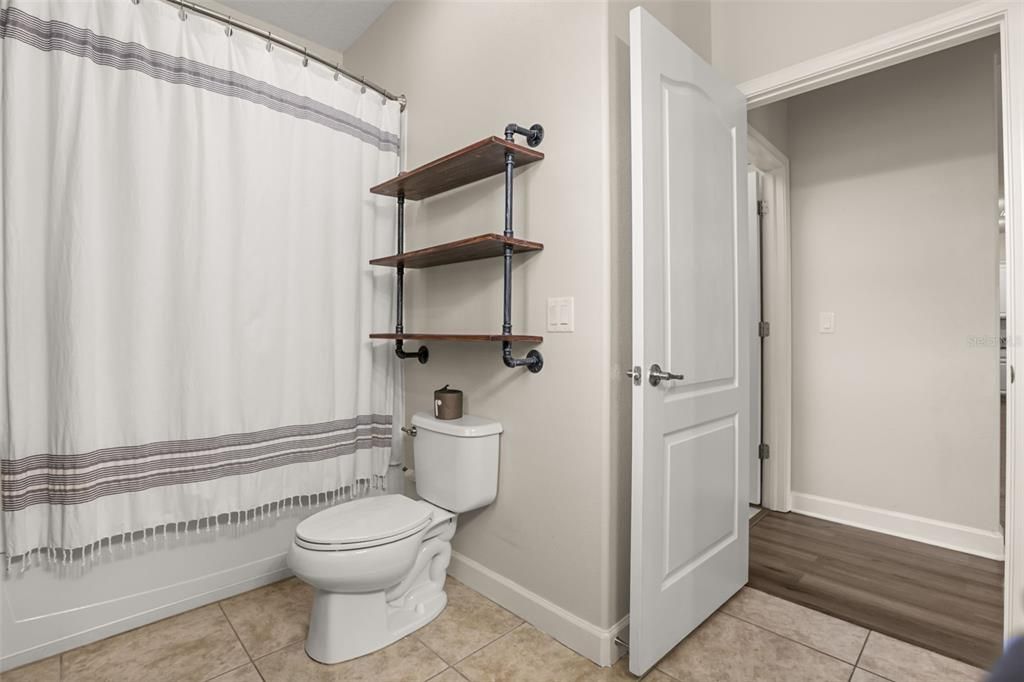 Active With Contract: $419,000 (4 beds, 3 baths, 2784 Square Feet)