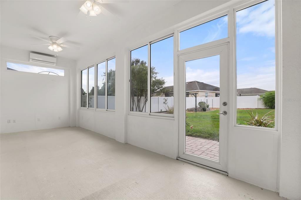 Active With Contract: $419,000 (4 beds, 3 baths, 2784 Square Feet)