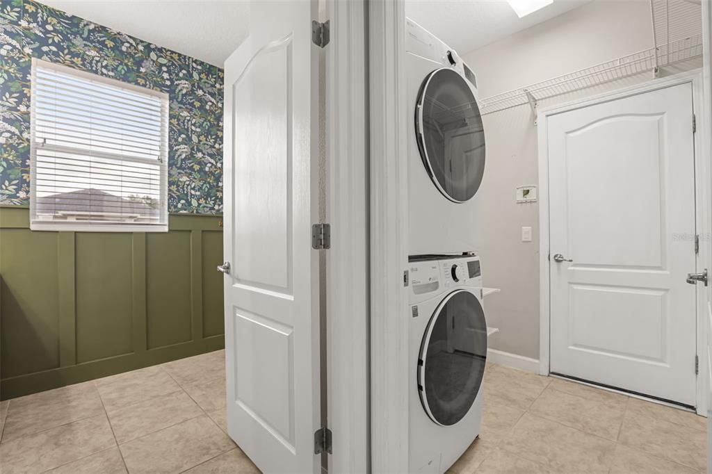 Active With Contract: $419,000 (4 beds, 3 baths, 2784 Square Feet)