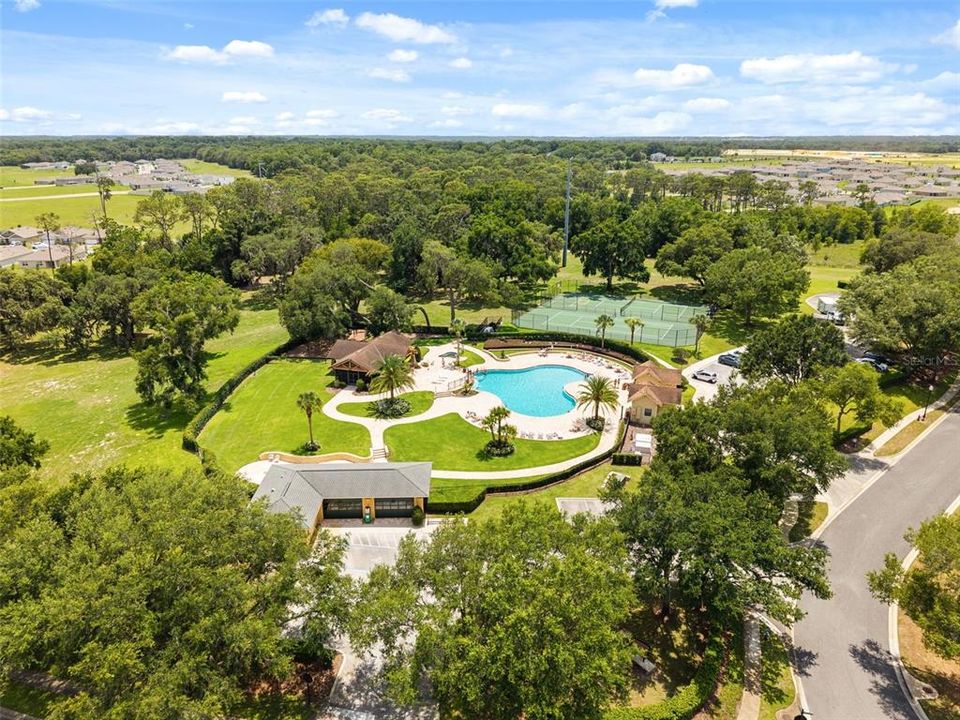 Active With Contract: $419,000 (4 beds, 3 baths, 2784 Square Feet)