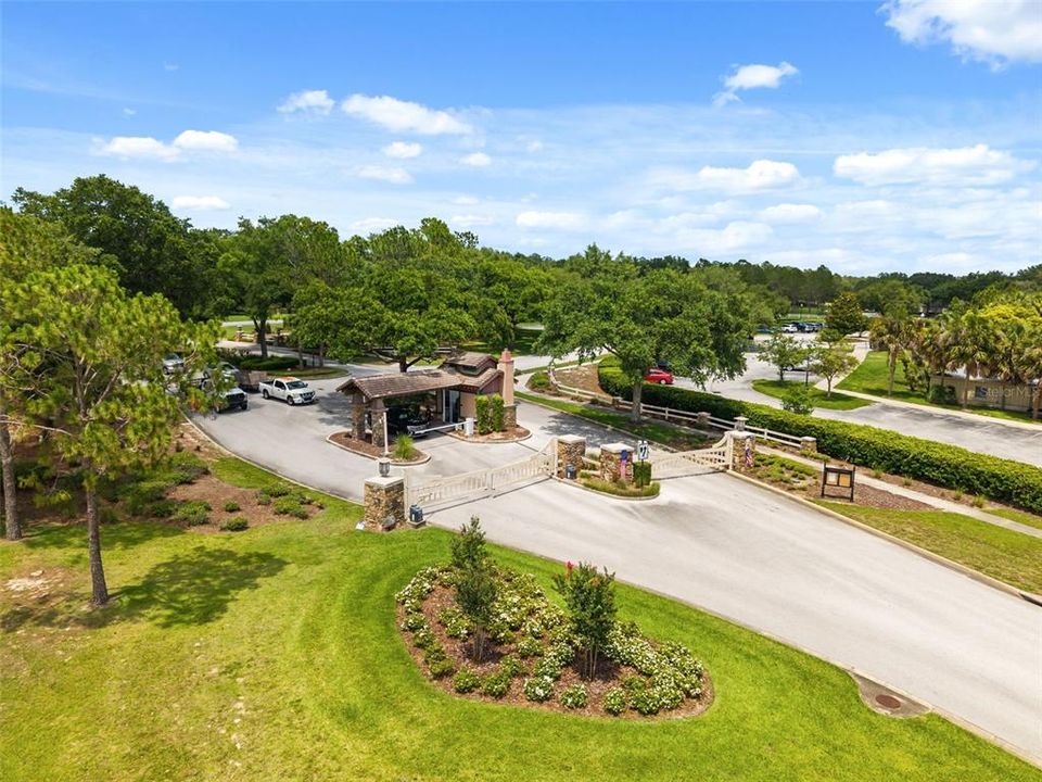Active With Contract: $419,000 (4 beds, 3 baths, 2784 Square Feet)