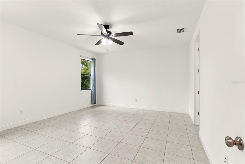 For Sale: $605,000 (4 beds, 3 baths, 2898 Square Feet)