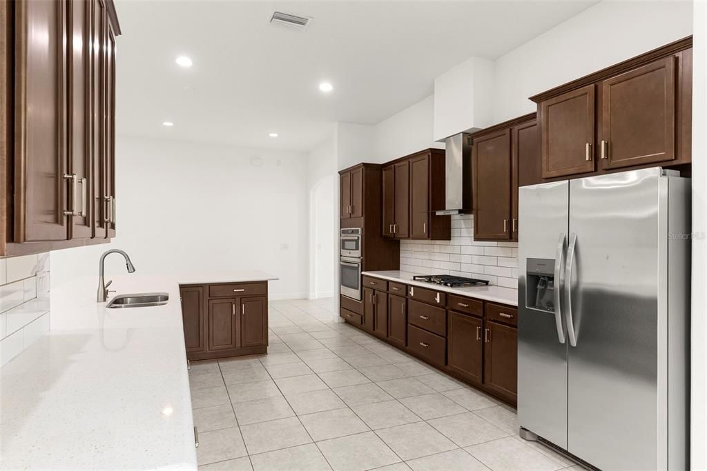 For Sale: $605,000 (4 beds, 3 baths, 2898 Square Feet)