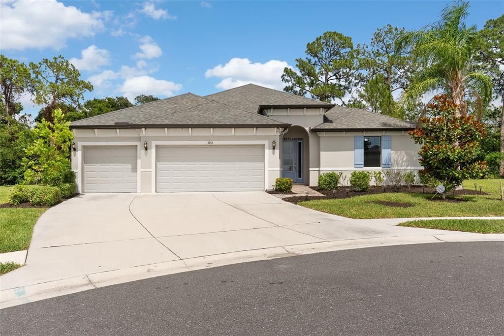 For Sale: $605,000 (4 beds, 3 baths, 2898 Square Feet)