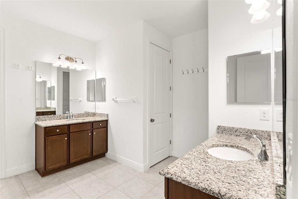 For Sale: $605,000 (4 beds, 3 baths, 2898 Square Feet)