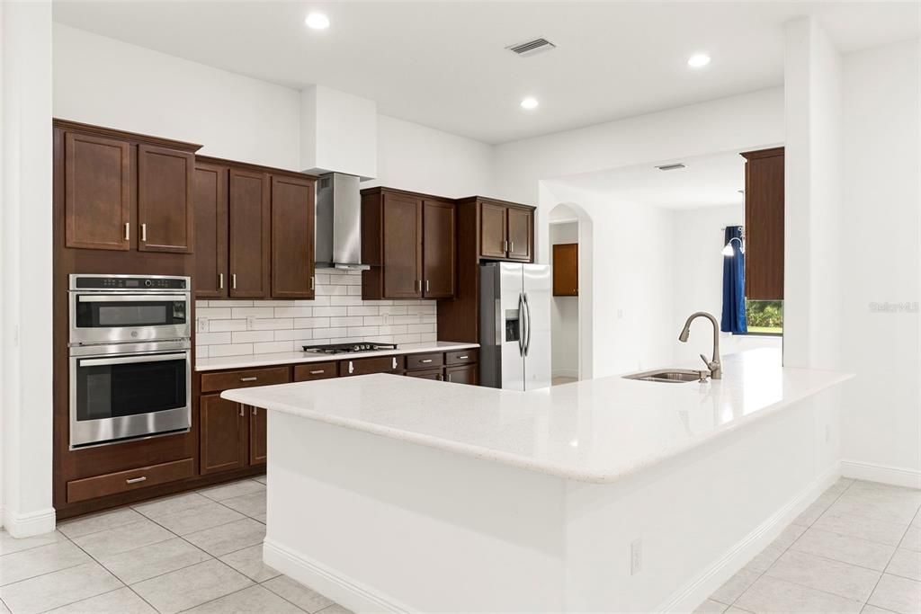 For Sale: $605,000 (4 beds, 3 baths, 2898 Square Feet)