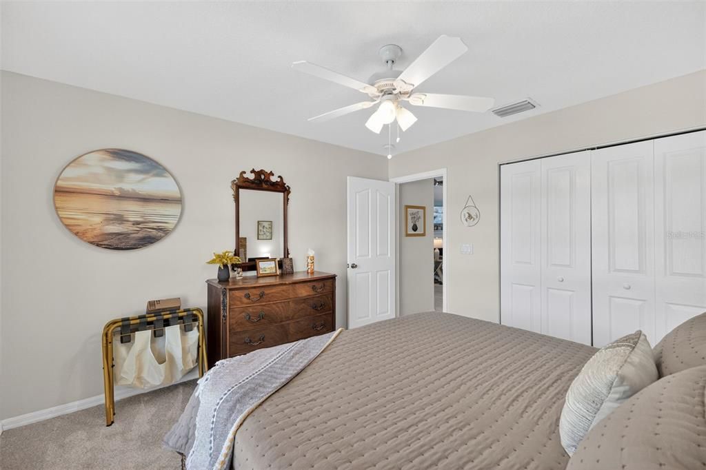 For Sale: $389,900 (2 beds, 2 baths, 1531 Square Feet)