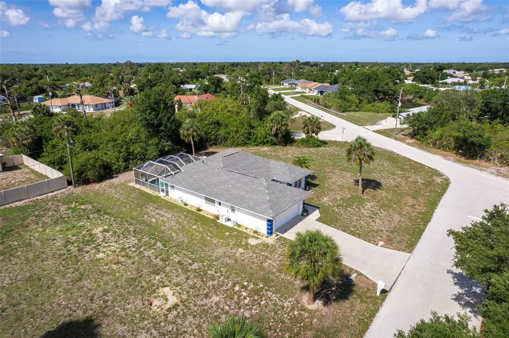 For Sale: $389,900 (2 beds, 2 baths, 1531 Square Feet)