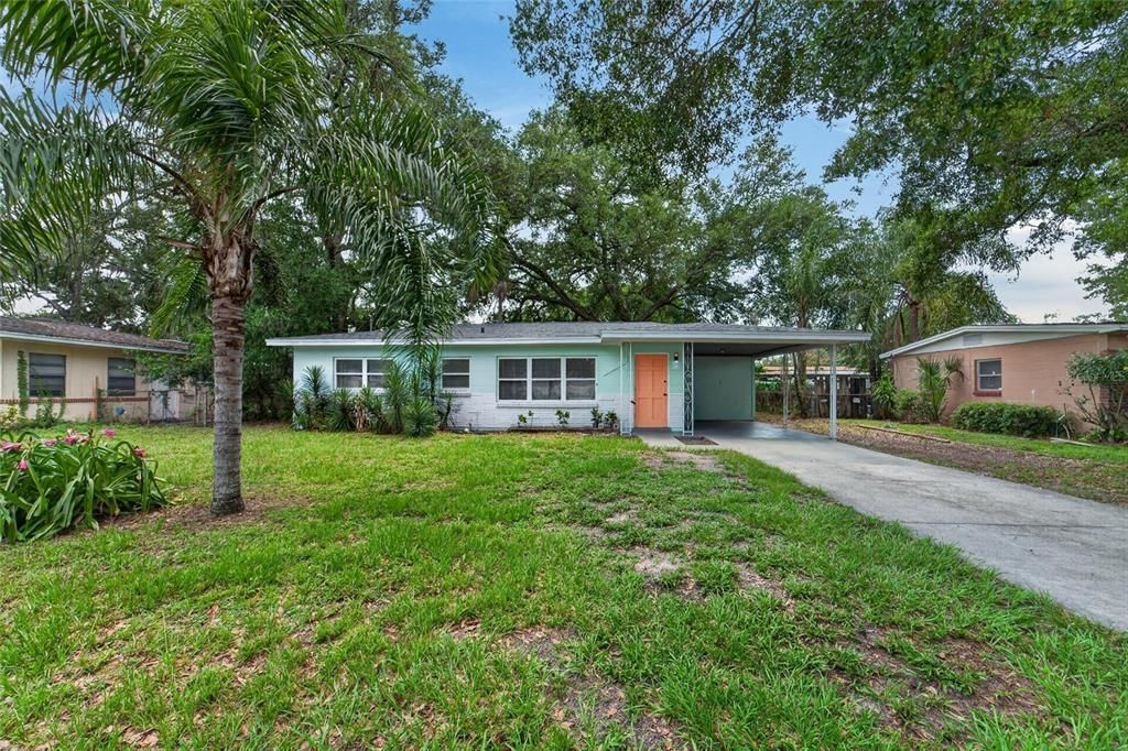 На продажу: $300,000 (3 спален, 1 ванн, 999 Квадратных фут)