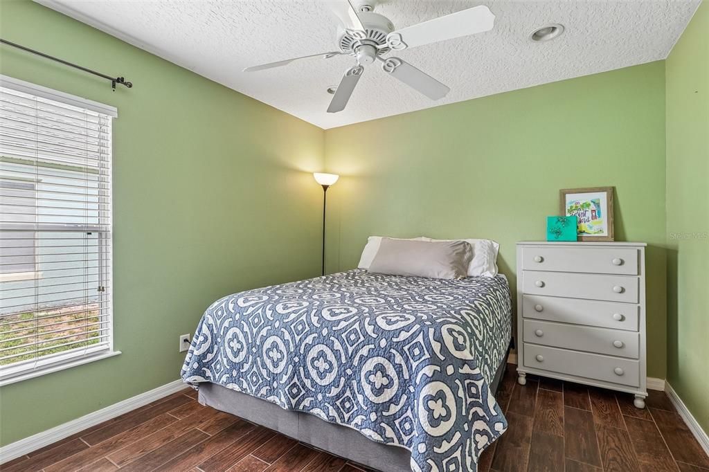 For Sale: $320,000 (3 beds, 2 baths, 1714 Square Feet)
