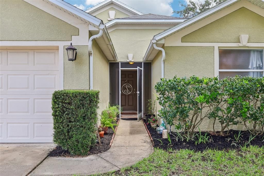 For Sale: $320,000 (3 beds, 2 baths, 1714 Square Feet)