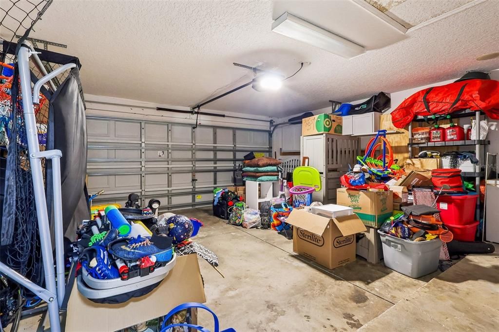 For Sale: $320,000 (3 beds, 2 baths, 1714 Square Feet)