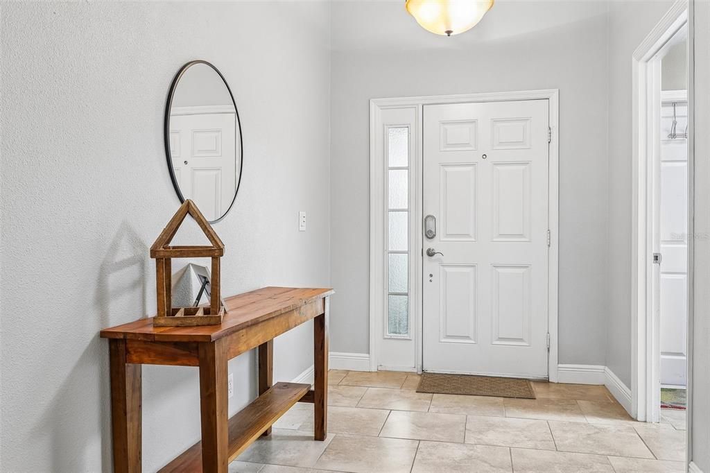 For Sale: $320,000 (3 beds, 2 baths, 1714 Square Feet)