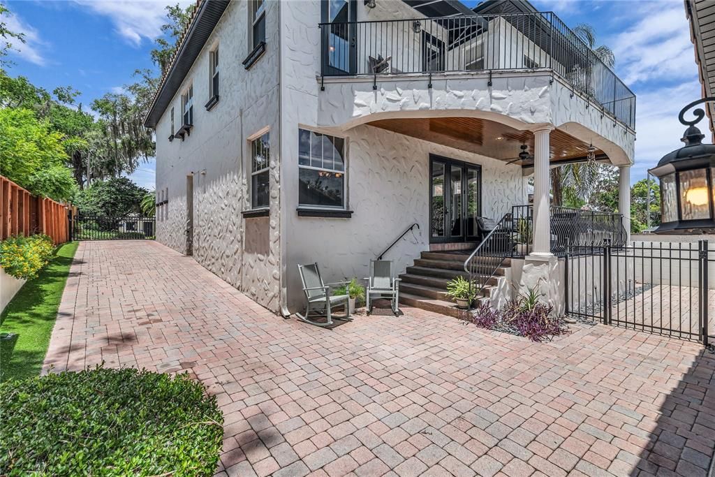 待售: $1,300,000 (4 贝兹, 3 浴室, 3201 平方英尺)