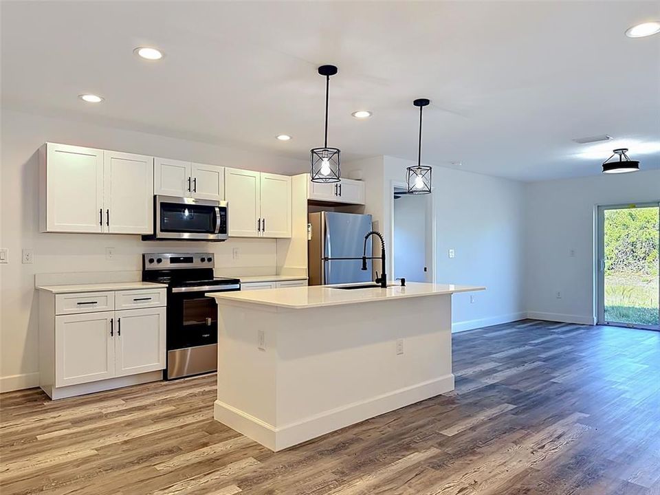 En Venta: $320,000 (3 camas, 2 baños, 1290 Pies cuadrados)