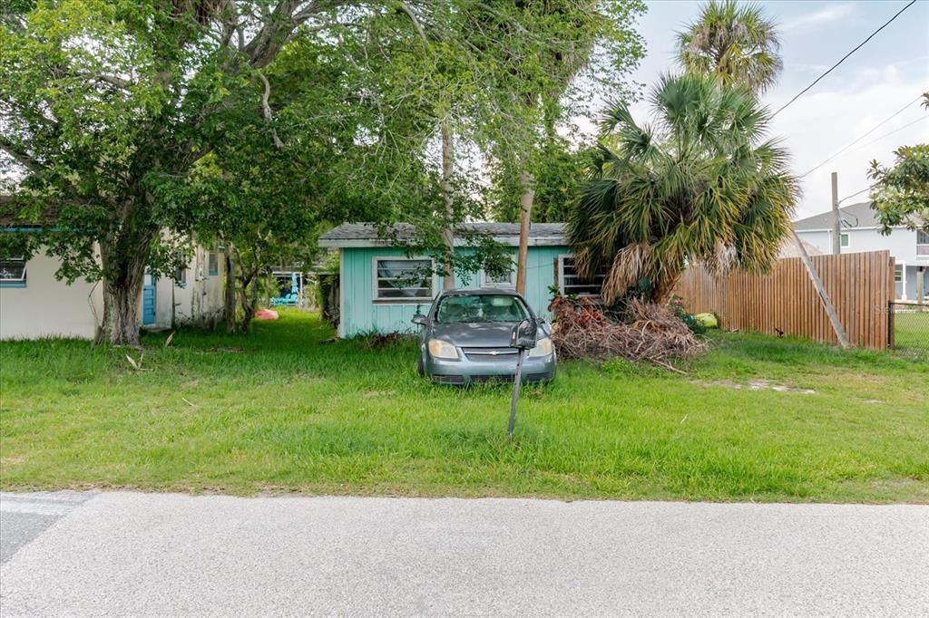 For Sale: $266,000 (1 beds, 1 baths, 625 Square Feet)