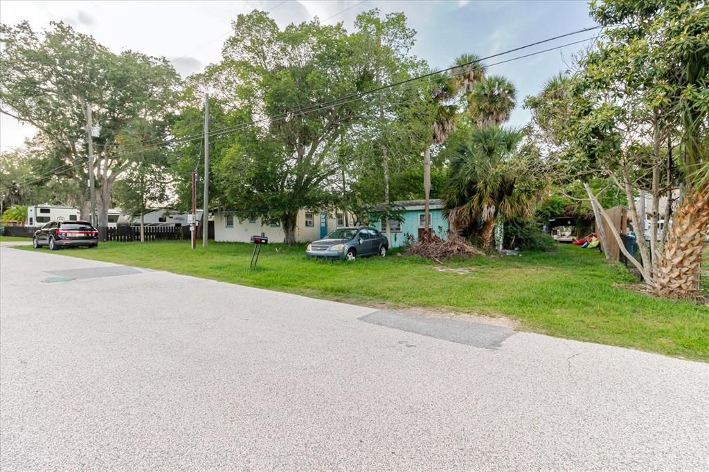 For Sale: $266,000 (1 beds, 1 baths, 625 Square Feet)
