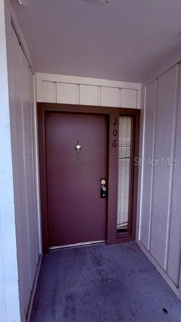 For Rent: $1,250 (2 beds, 1 baths, 1164 Square Feet)