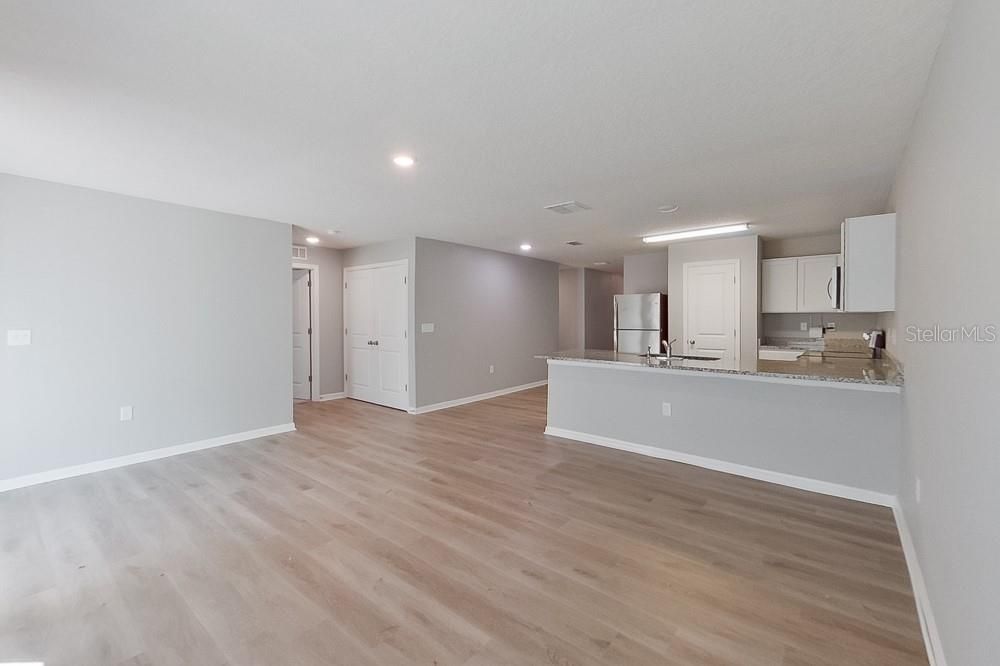 En Renta: $1,795 (4 camas, 2 baños, 1449 Pies cuadrados)