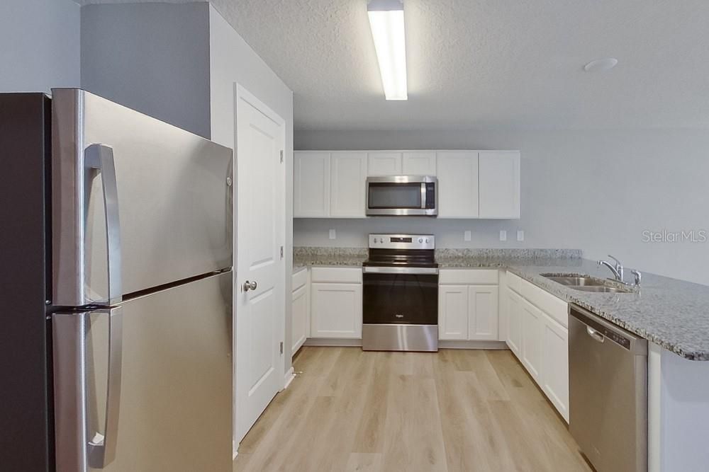En Renta: $1,795 (4 camas, 2 baños, 1449 Pies cuadrados)