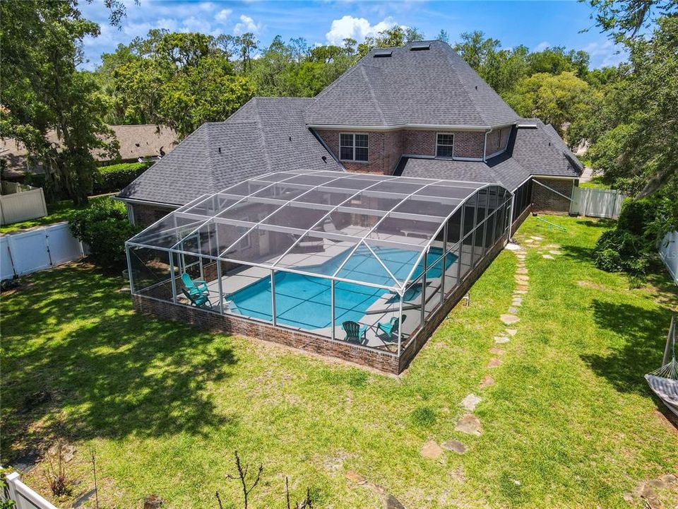 For Sale: $999,000 (5 beds, 4 baths, 3802 Square Feet)