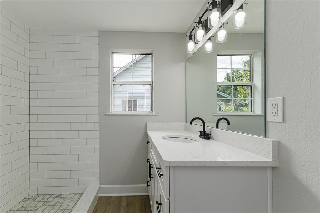 En Venta: $229,950 (3 camas, 2 baños, 1284 Pies cuadrados)