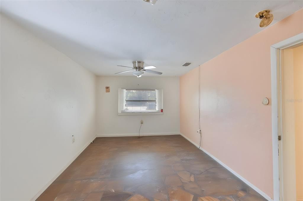 For Sale: $1,100,000 (0 beds, 0 baths, 5612 Square Feet)