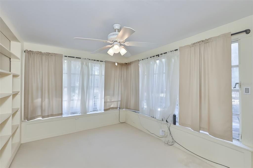 For Sale: $1,100,000 (0 beds, 0 baths, 5612 Square Feet)