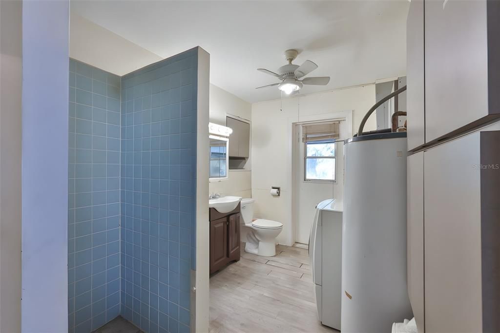 For Sale: $1,100,000 (0 beds, 0 baths, 5612 Square Feet)