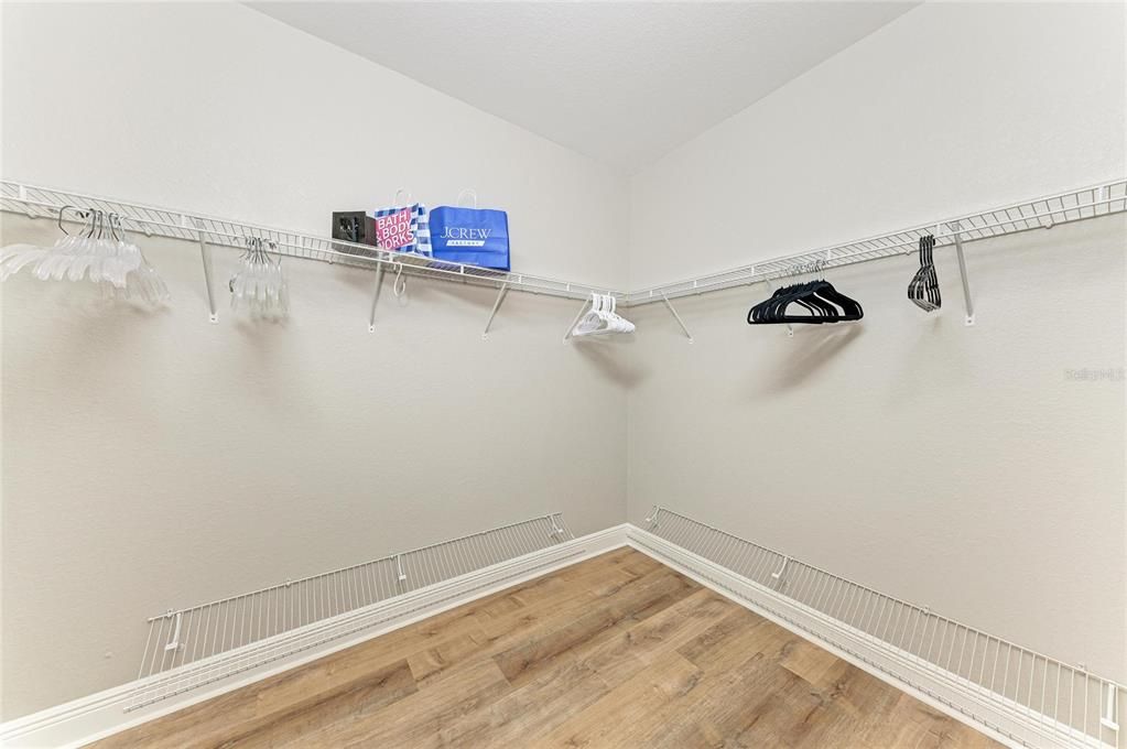 For Sale: $535,000 (3 beds, 2 baths, 1748 Square Feet)