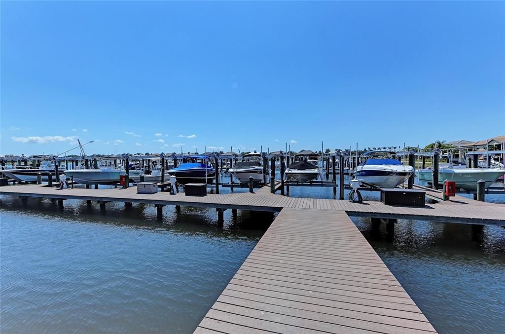 For Sale: $535,000 (3 beds, 2 baths, 1748 Square Feet)